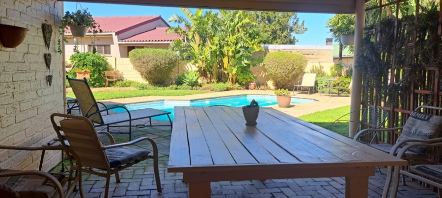 4 Bedroom Property for Sale in Caledon Western Cape